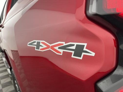 Radiant Red Tintcoat 2024 Chevrolet Colorado LT