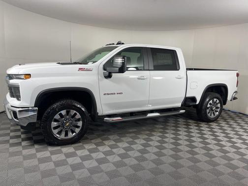 Summit White 2026 Chevrolet Silverado 2500 LT