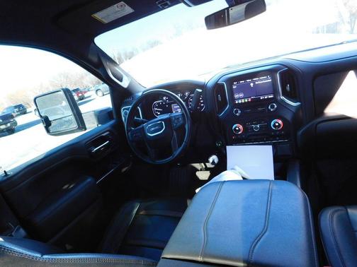 2023 GMC Sierra 2500 AT4