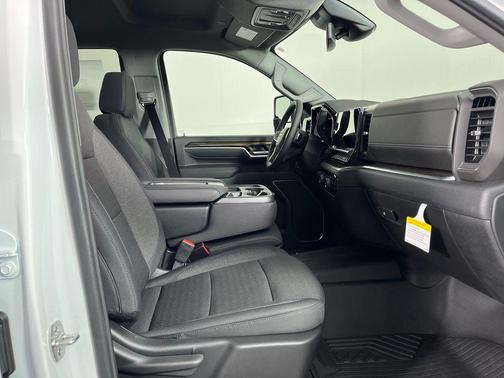 Summit White 2026 Chevrolet Silverado 2500 LT