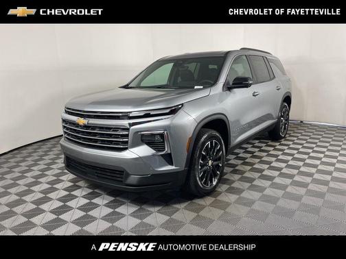 Sterling Gray Metallic 2026 Chevrolet Traverse LT