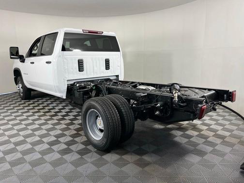 2026 Chevrolet Silverado 3500 WT