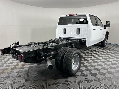 2026 Chevrolet Silverado 3500 WT