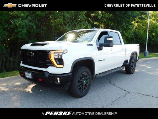 Summit White 2025 Chevrolet Silverado 2500 LT