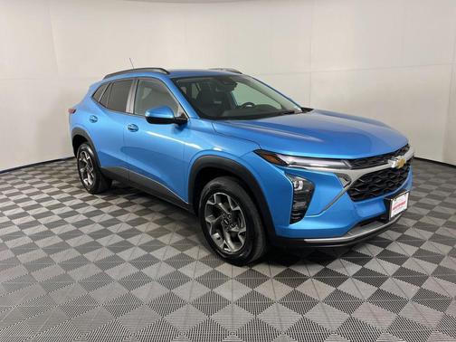 Marina Blue Metallic 2025 Chevrolet Trax LT