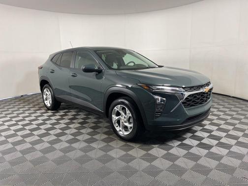 Cypress Gray 2025 Chevrolet Trax LS