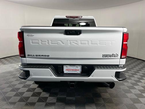 2025 Chevrolet Silverado 2500 High Country