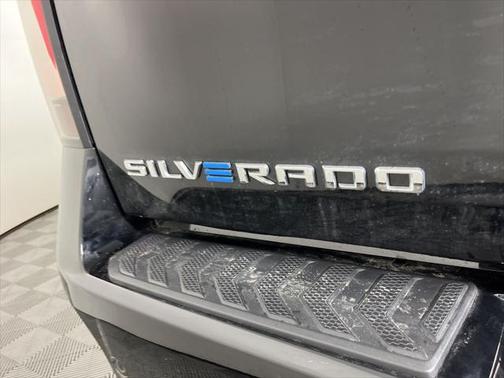 2025 Chevrolet Silverado EV RST