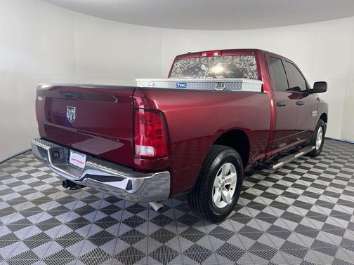 Delmonico Red Pearlcoat 2019 RAM 1500 Tradesman