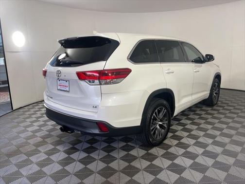 2018 Toyota Highlander LE Plus