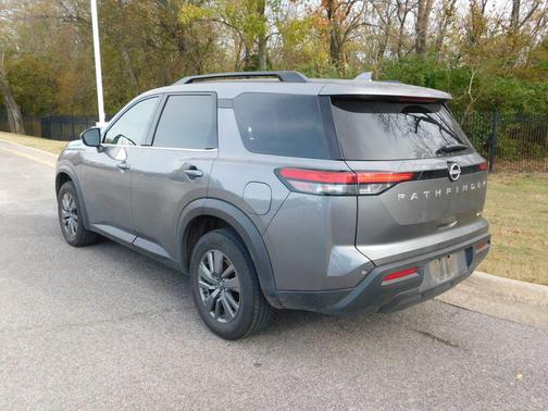 2025 Nissan Pathfinder SV 4WD