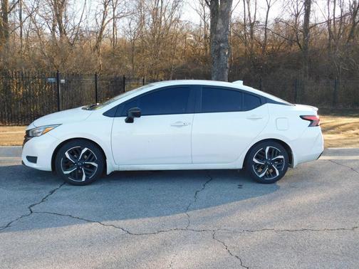 2024 Nissan Versa 1.6 S