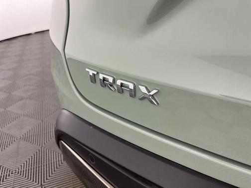 Cacti Green 2025 Chevrolet Trax FWD ACTIV