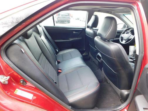 Ruby Flare Pearl 2017 Toyota Camry SE