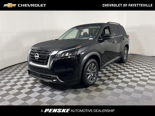 2025 Nissan Pathfinder SV 4WD