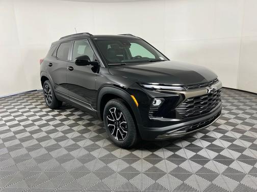 Mosaic Black Metallic 2026 Chevrolet Trailblazer ACTIV