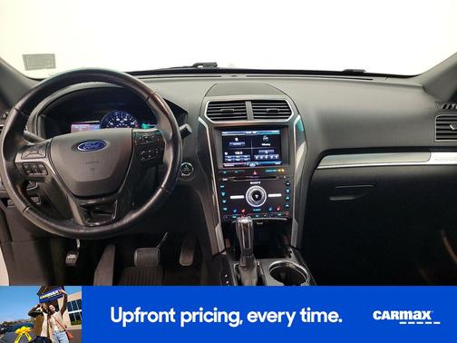 White 2016 Ford Explorer Sport