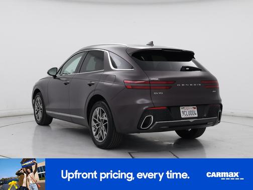 Burgundy 2023 Genesis GV70
