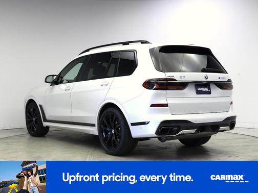 White 2023 BMW X7 M60