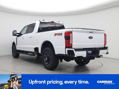 White 2024 Ford F-250 Lariat