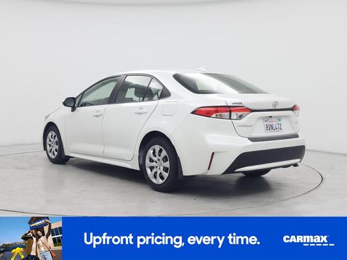 Pearl 2021 Toyota Corolla LE