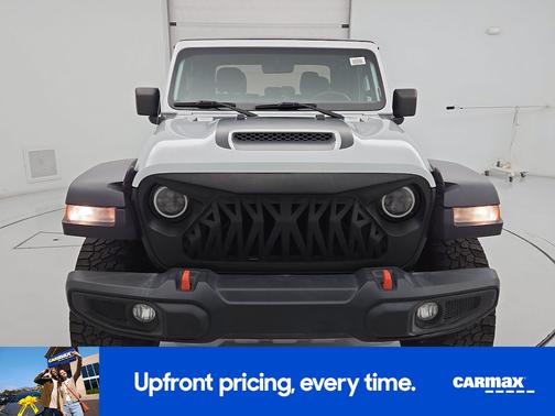 White 2022 Jeep Gladiator Mojave