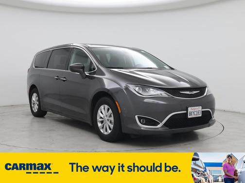 2019 Chrysler Pacifica Touring Plus