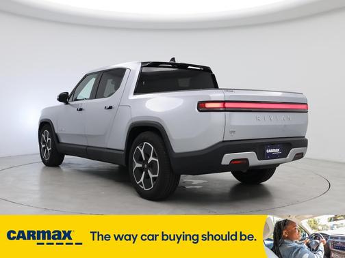 2024 Rivian R1T Adventure Dual-Motor Large