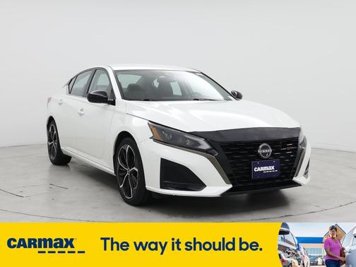 2023 Nissan Altima SR