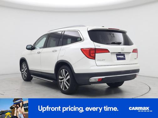 White 2016 Honda Pilot Touring