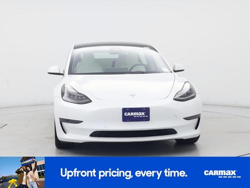 White 2022 Tesla Model 3