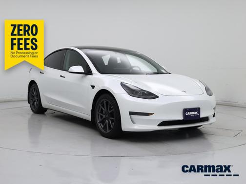 Pearl 2023 Tesla Model 3