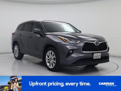 Gray 2023 Toyota Highlander Limited