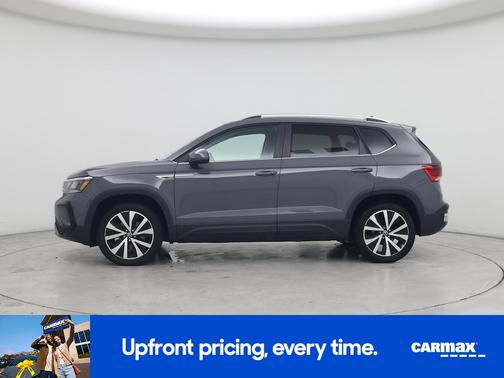 Gray 2024 Volkswagen Taos SE