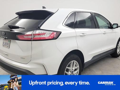 White 2022 Ford Edge SEL