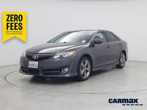 Gray 2014 Toyota Camry SE