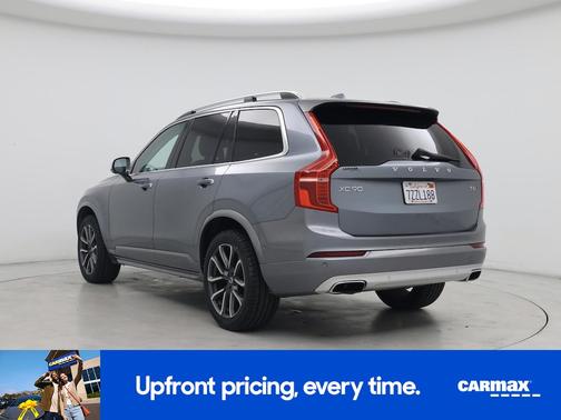 2018 Volvo XC90 T6 Momentum