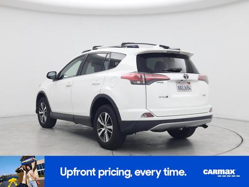 White 2018 Toyota RAV4 XLE