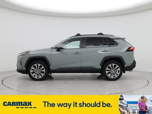 2022 Toyota RAV4 XLE Premium