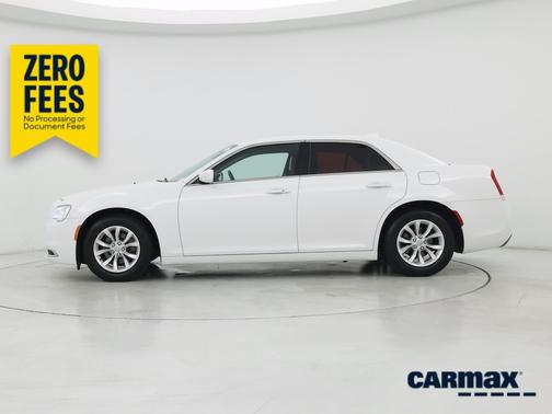 White 2016 Chrysler 300 C