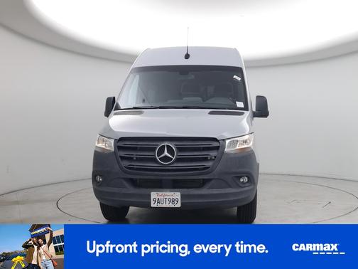 Gray 2022 Mercedes-Benz Sprinter 2500