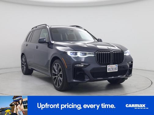 Gray 2022 BMW X7 M50i