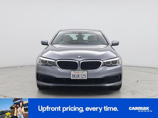 Gray 2019 BMW 530e iPerformance