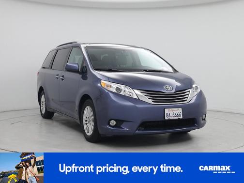 2017 Toyota Sienna XLE