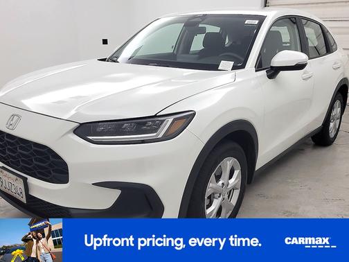 White 2024 Honda HR-V LX