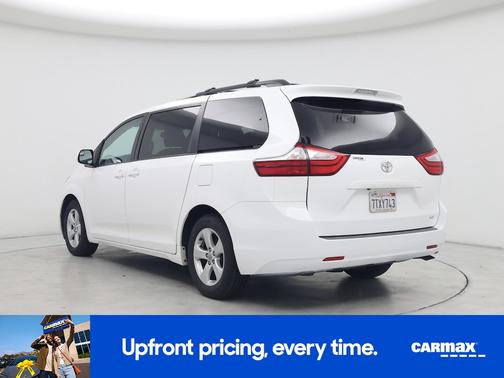 White 2016 Toyota Sienna LE