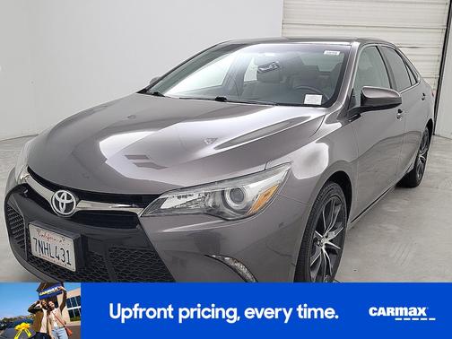 Gray 2015 Toyota Camry XSE