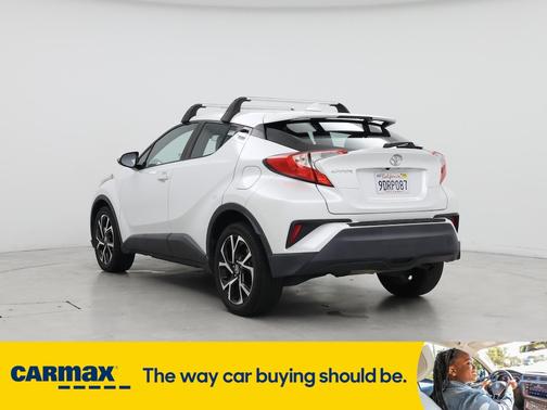 2022 Toyota C-HR XLE