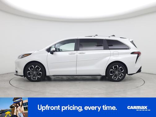 White 2025 Toyota Sienna Platinum