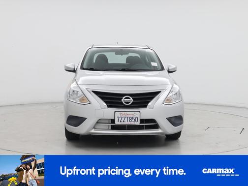 2016 Nissan Versa SV